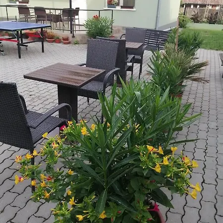 Attila Vendeghaz 3* Tapioszentmarton